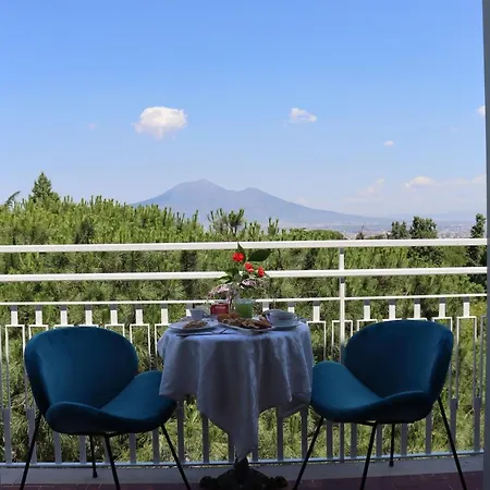 Paradiso Hotel 4*